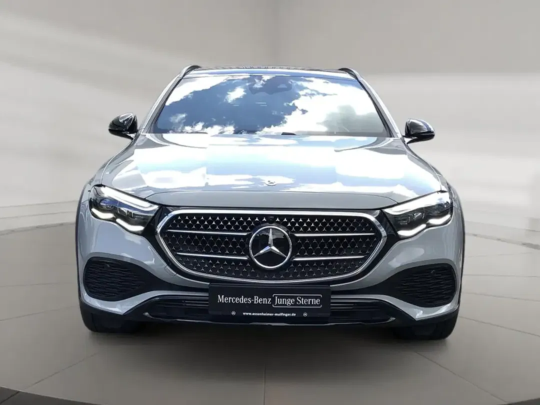 Mercedes-Benz E 220 - Thumbnail 5