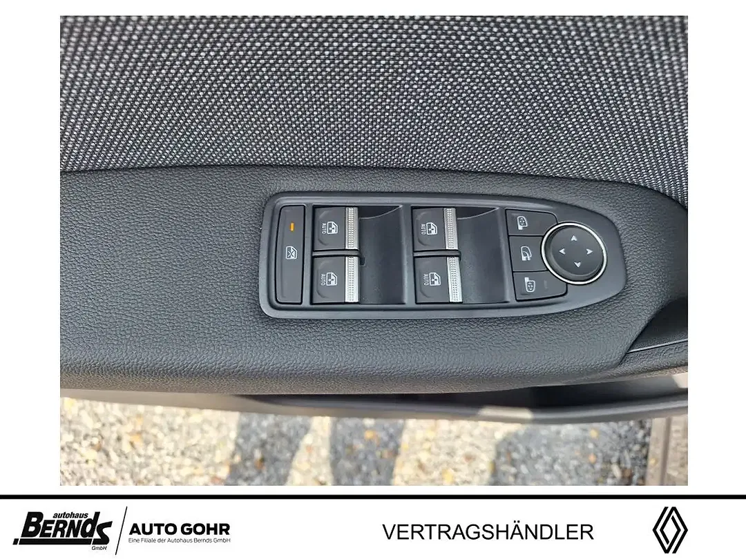 Renault Captur - Thumbnail 10