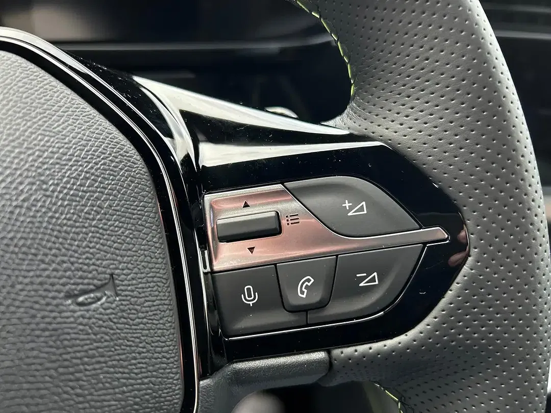 Peugeot 308 - Thumbnail 15