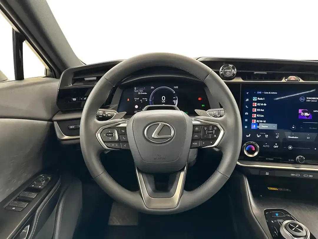 Lexus RZ - Thumbnail 10