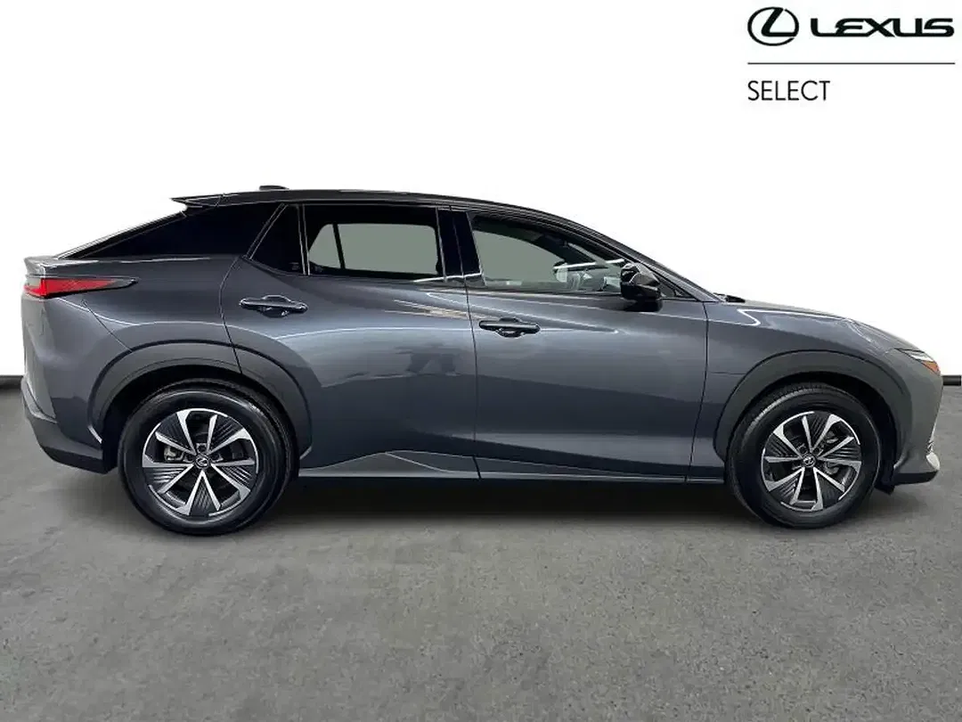 Lexus RZ - Thumbnail 4
