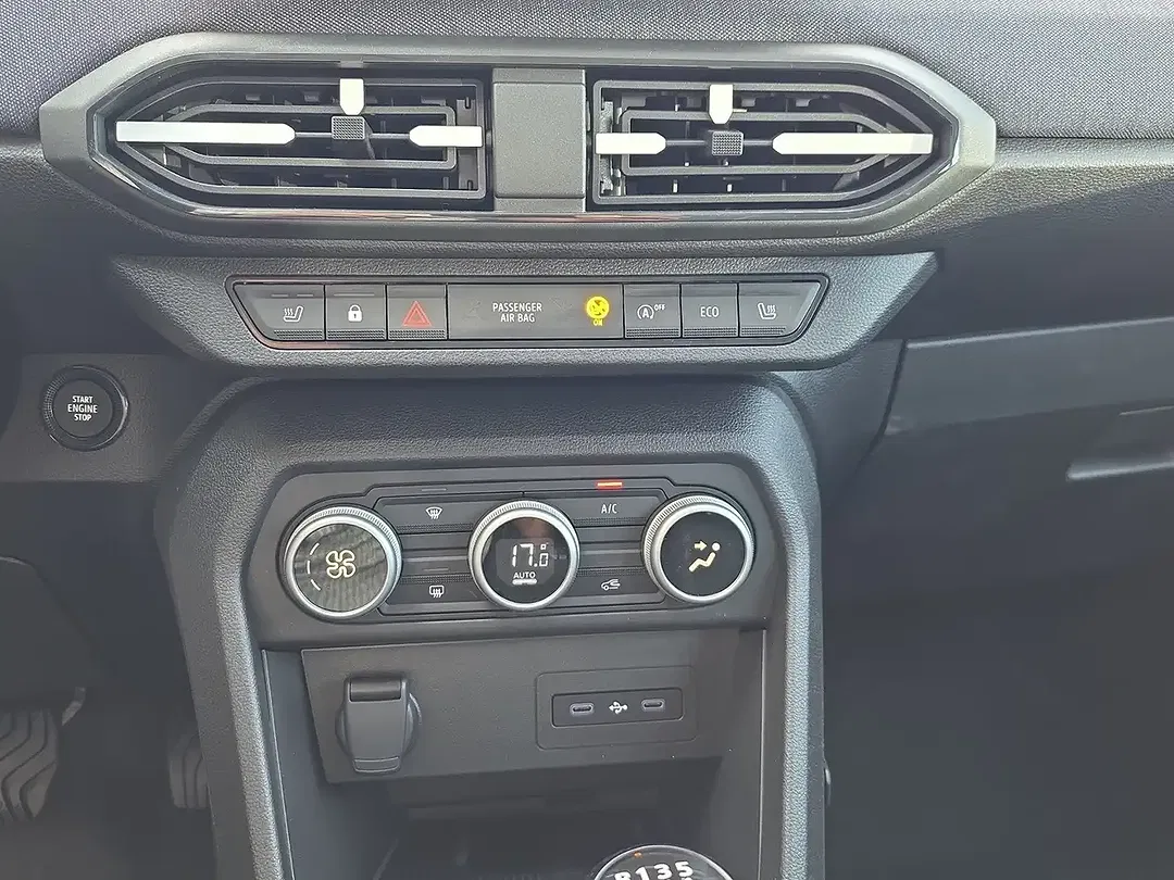 Dacia Sandero - Thumbnail 13