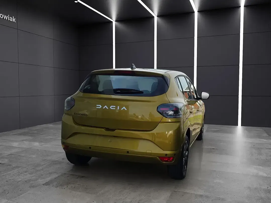 Dacia Sandero - Thumbnail 3