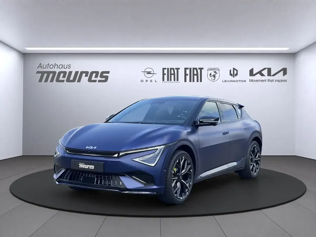 Kia EV6 - Thumbnail 1