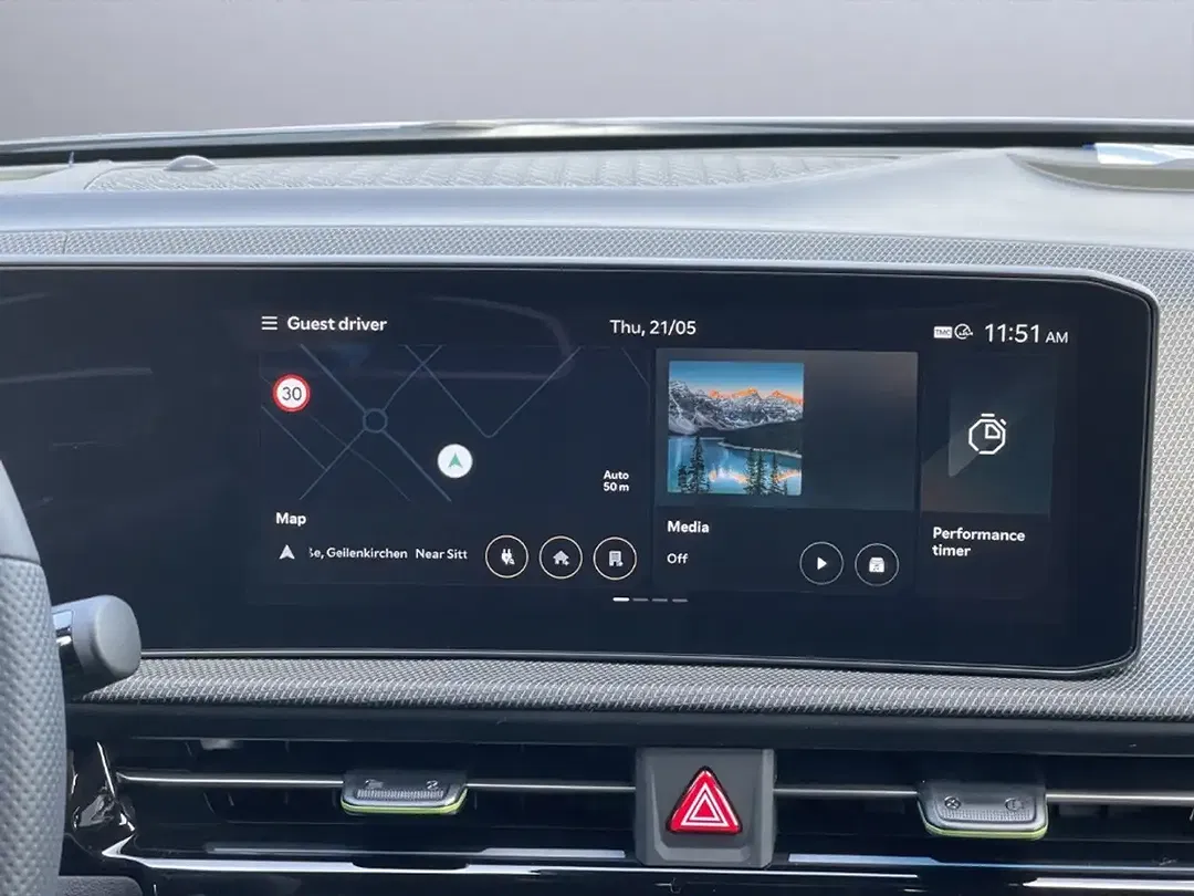 Kia EV6 - Thumbnail 11