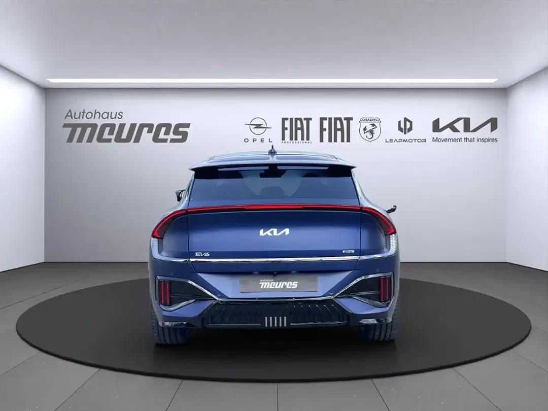 Kia EV6 - Thumbnail 3