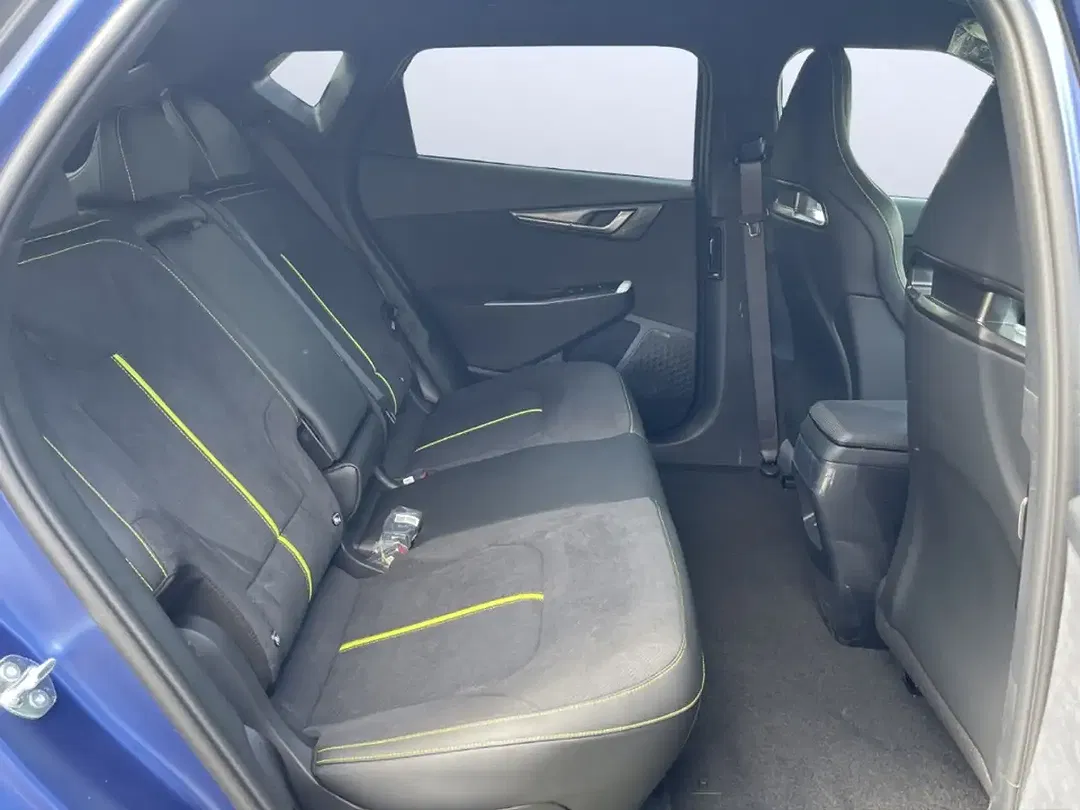 Kia EV6 - Thumbnail 9