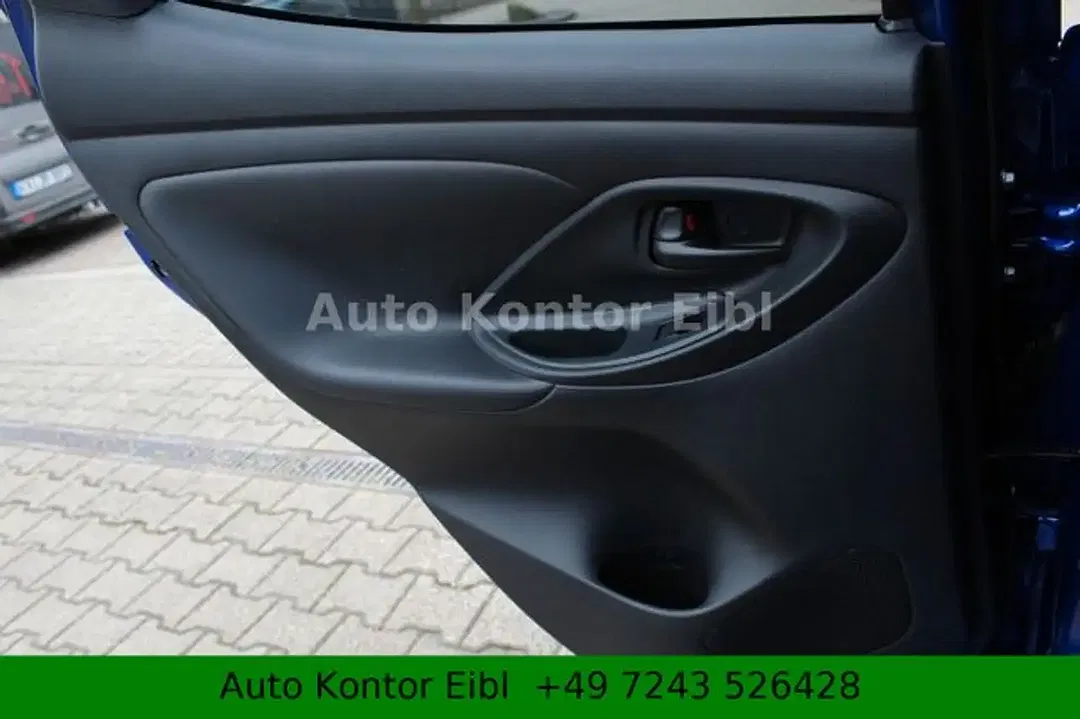 Toyota Yaris - Thumbnail 14