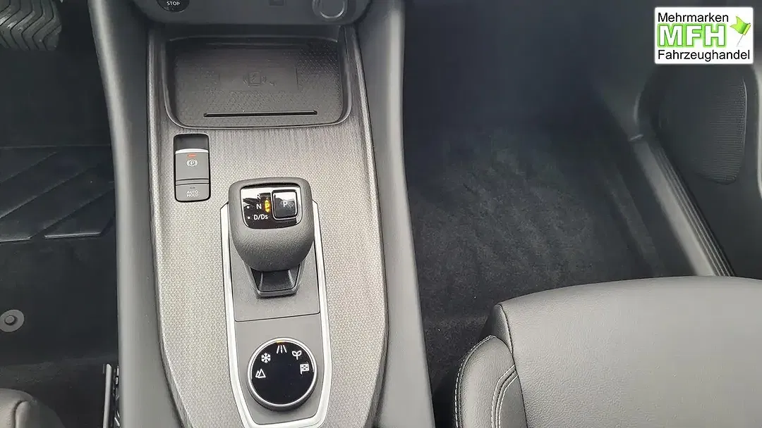 Nissan Qashqai - Thumbnail 11