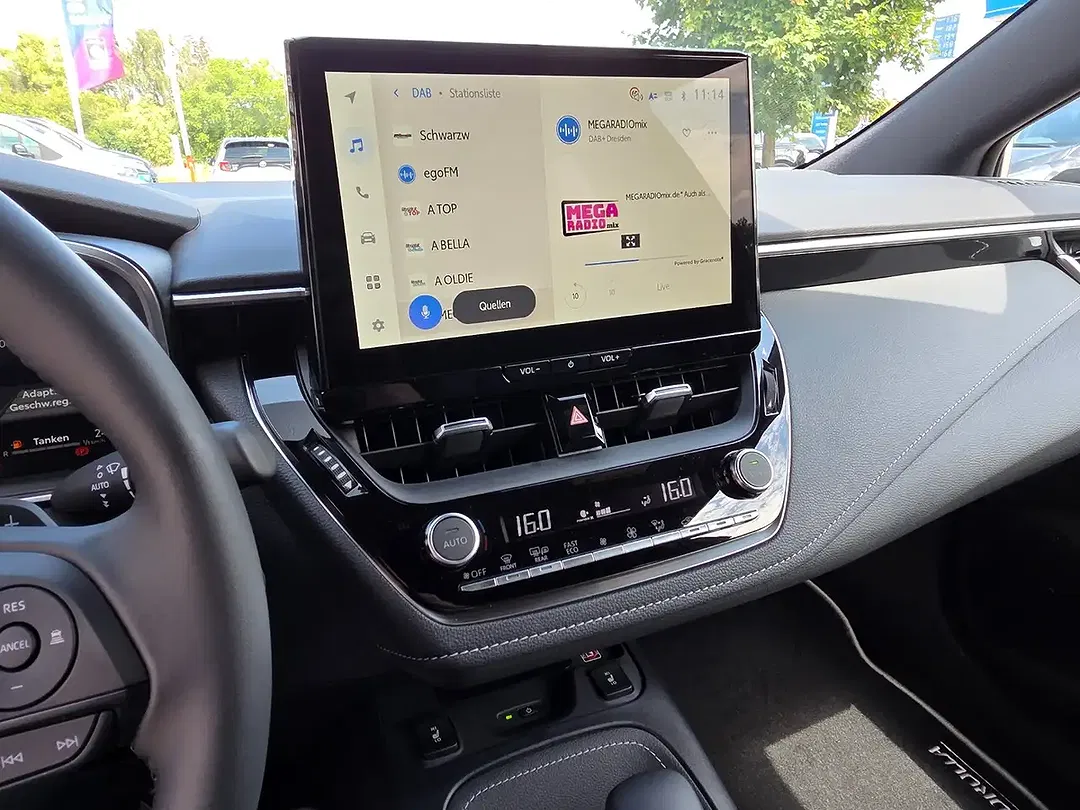 Toyota Corolla - Thumbnail 12