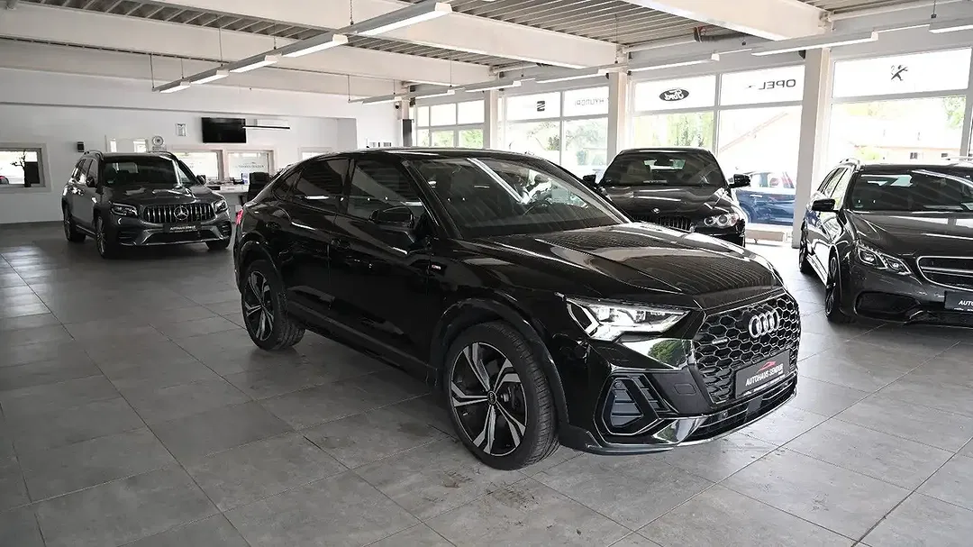 Audi Q3 - Thumbnail 10