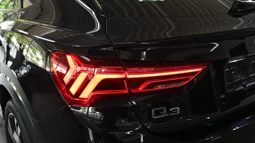 Audi Q3 - Thumbnail 13