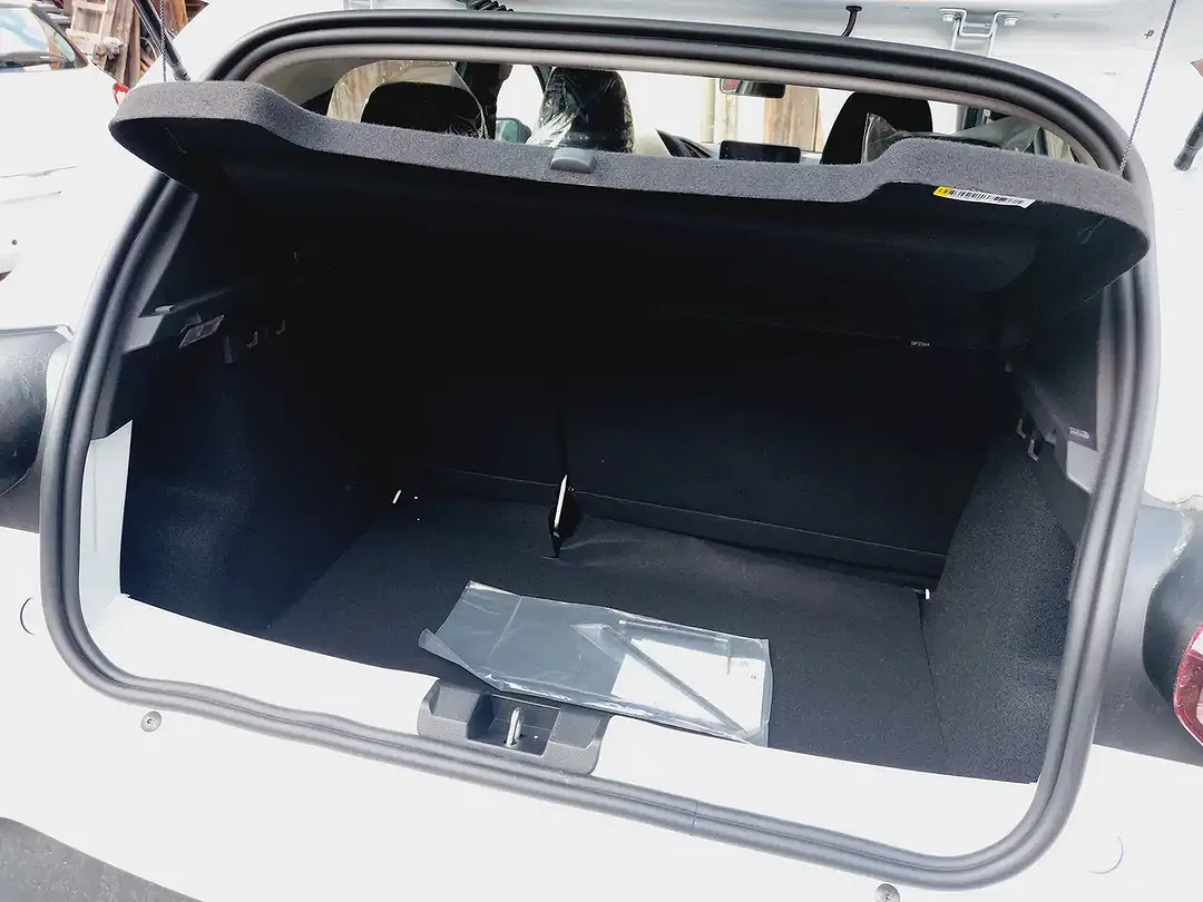 Dacia Sandero - Thumbnail 11