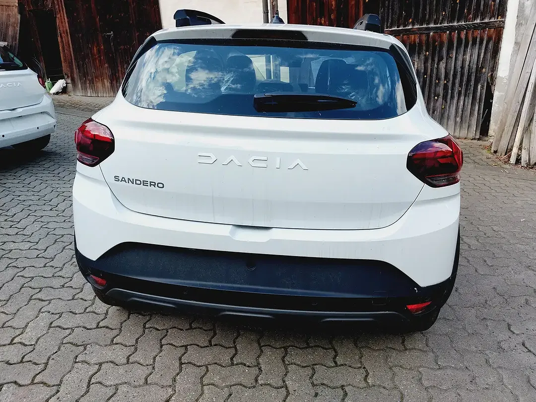 Dacia Sandero - Thumbnail 4