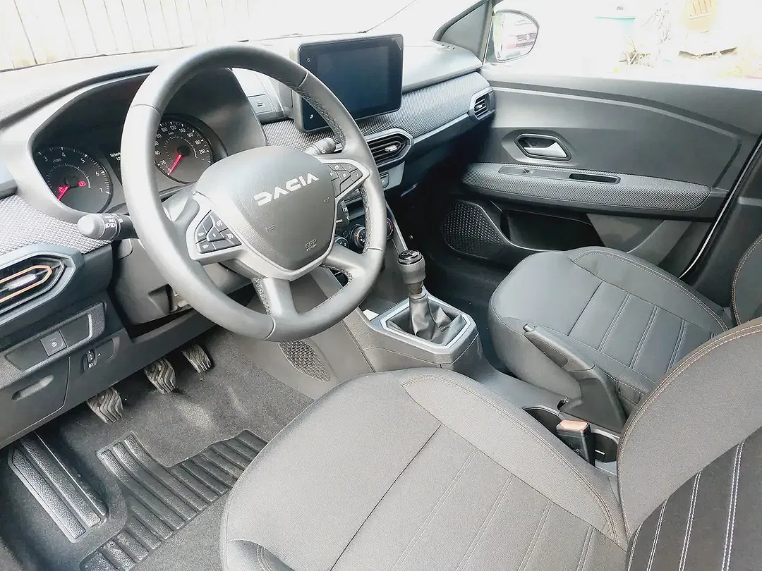 Dacia Sandero - Thumbnail 5