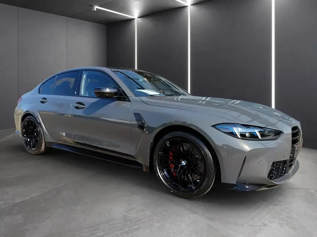 BMW M3 - Thumbnail 2