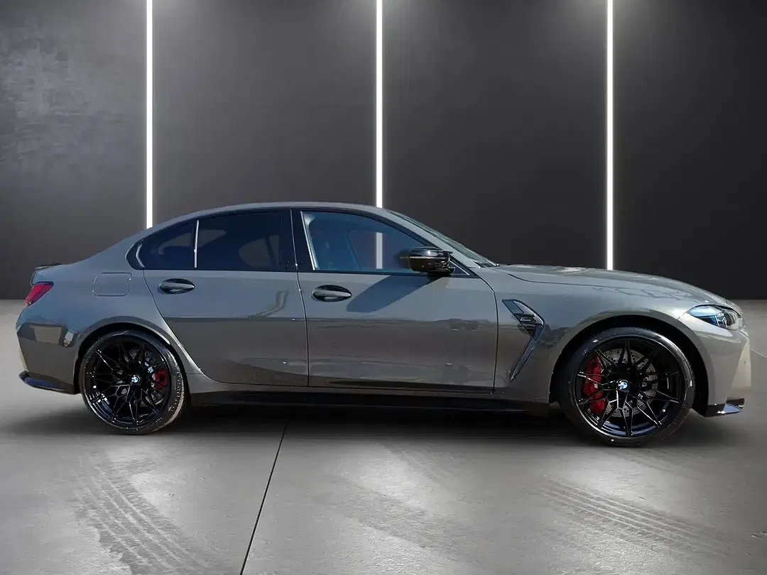 BMW M3 - Thumbnail 3