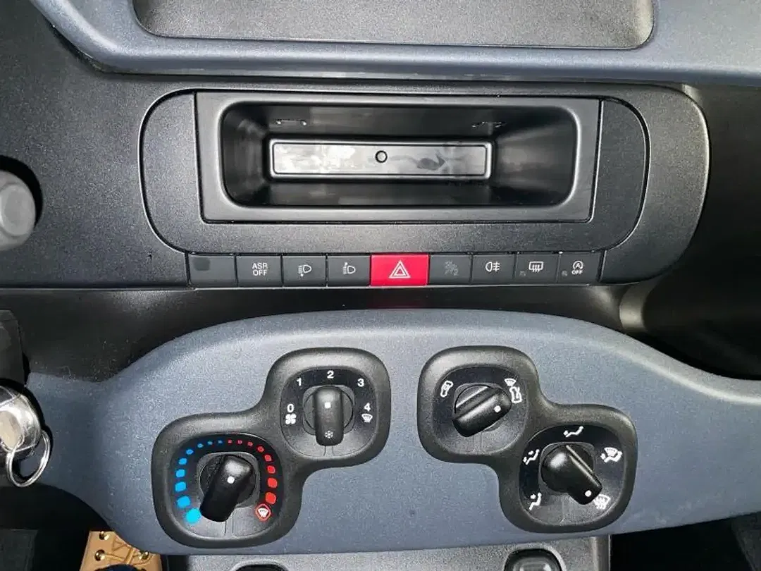 Fiat Panda - Thumbnail 3