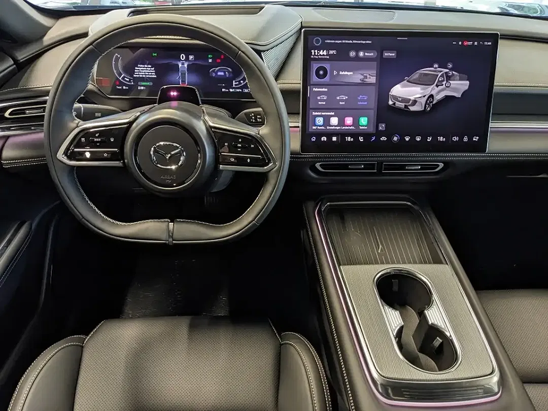 Mazda 6e - Thumbnail 12
