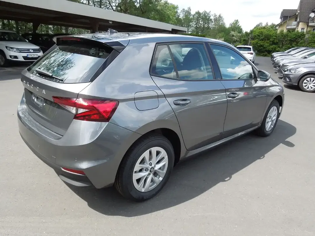 Skoda Fabia - Thumbnail 4