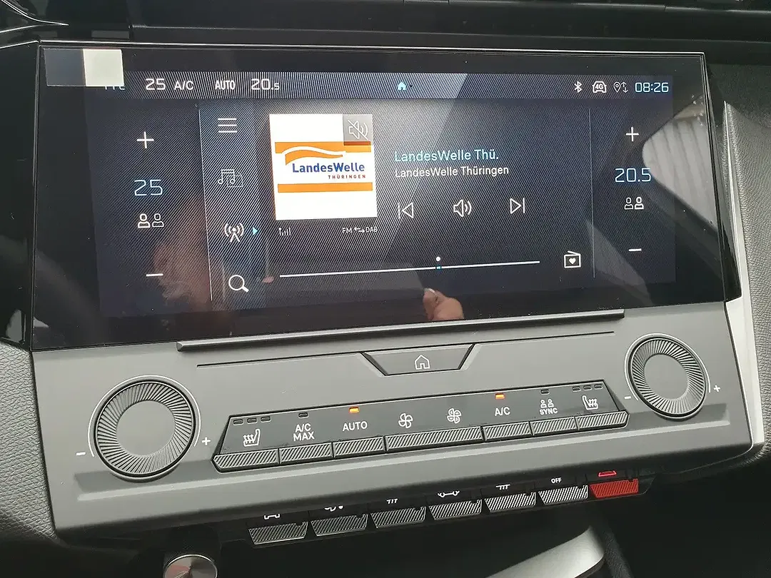 Peugeot 308 - Thumbnail 13