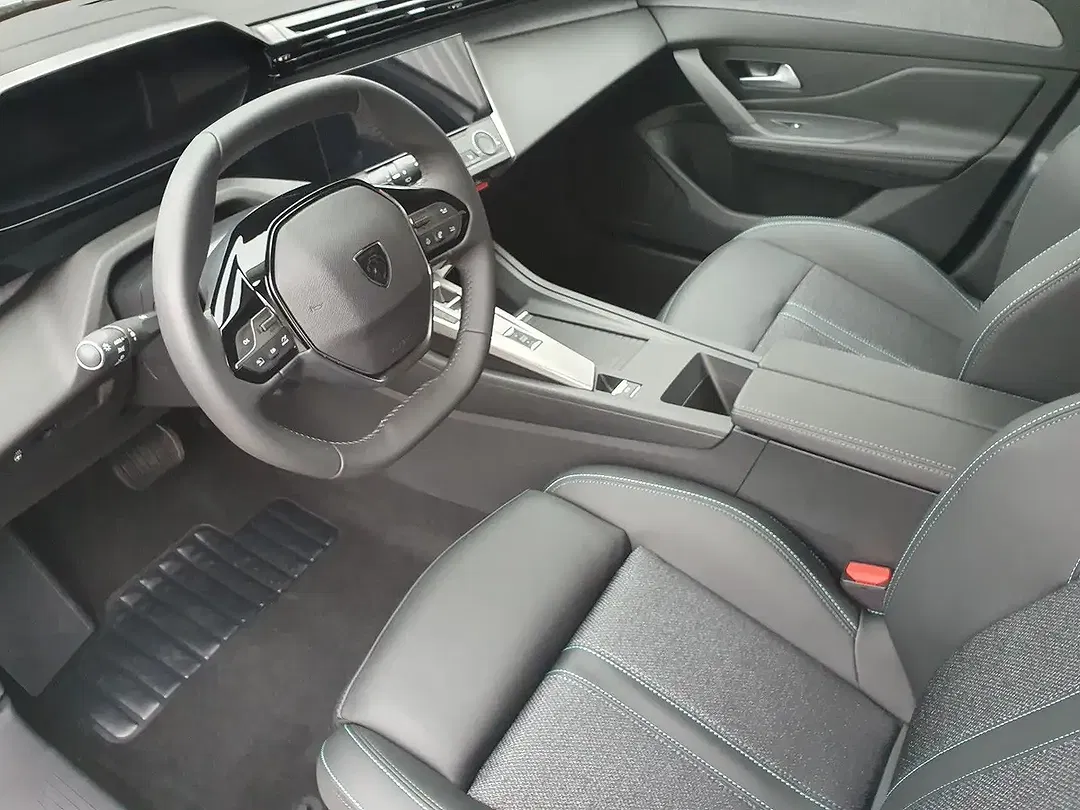Peugeot 308 - Thumbnail 7