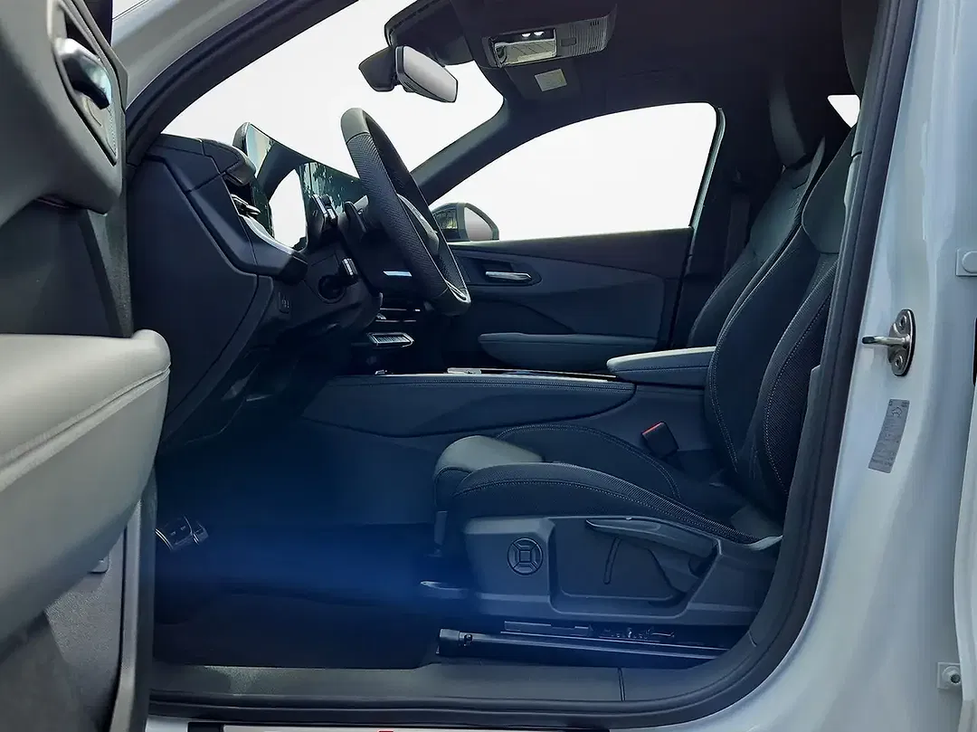 Audi Q3 - Thumbnail 6