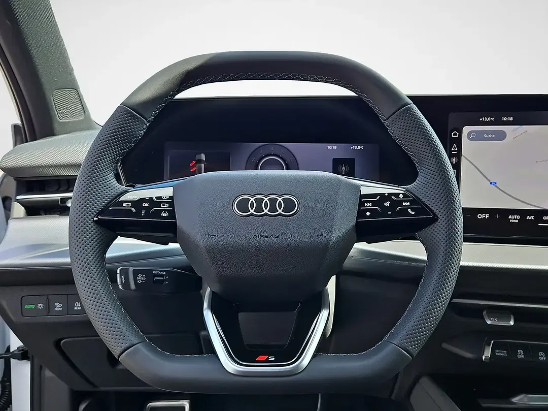 Audi Q3 - Thumbnail 8