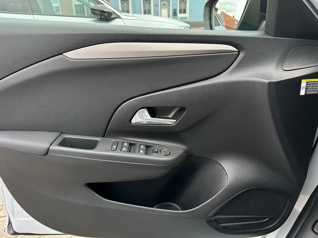 Opel Corsa - Thumbnail 13