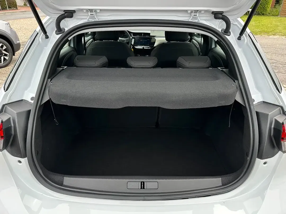 Opel Corsa - Thumbnail 23