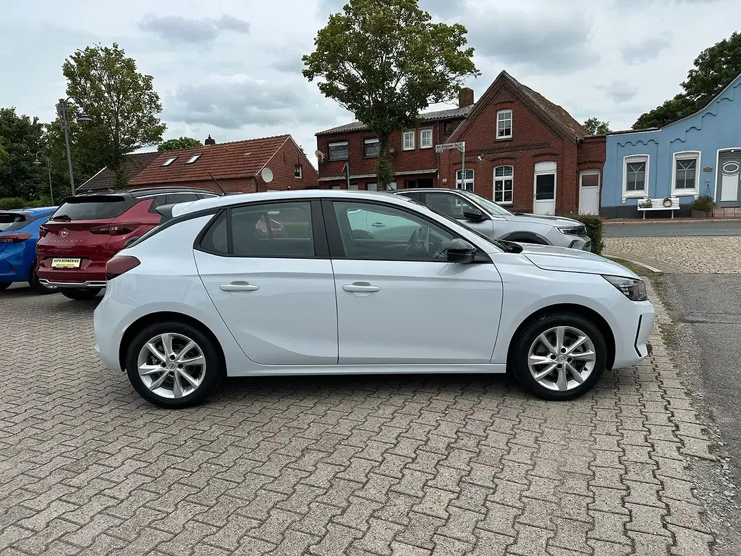 Opel Corsa - Thumbnail 3