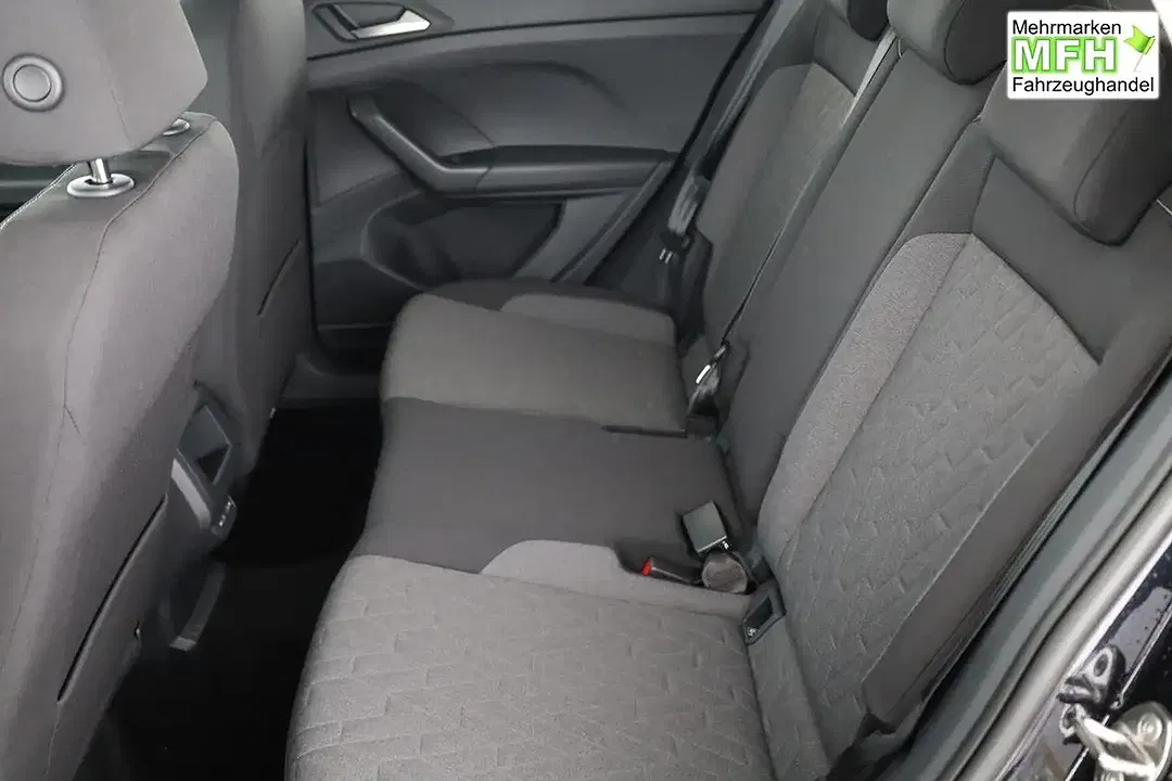 Volkswagen T-Cross - Thumbnail 11