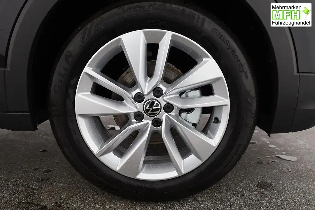 Volkswagen T-Cross - Thumbnail 13