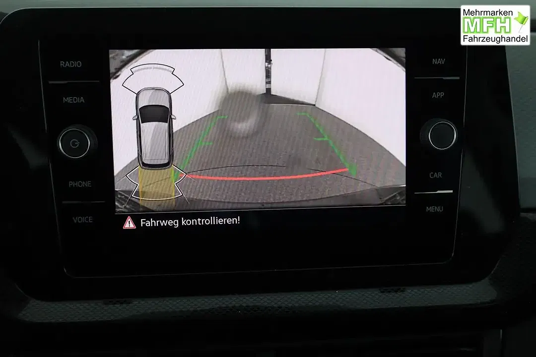 Volkswagen T-Cross - Thumbnail 9