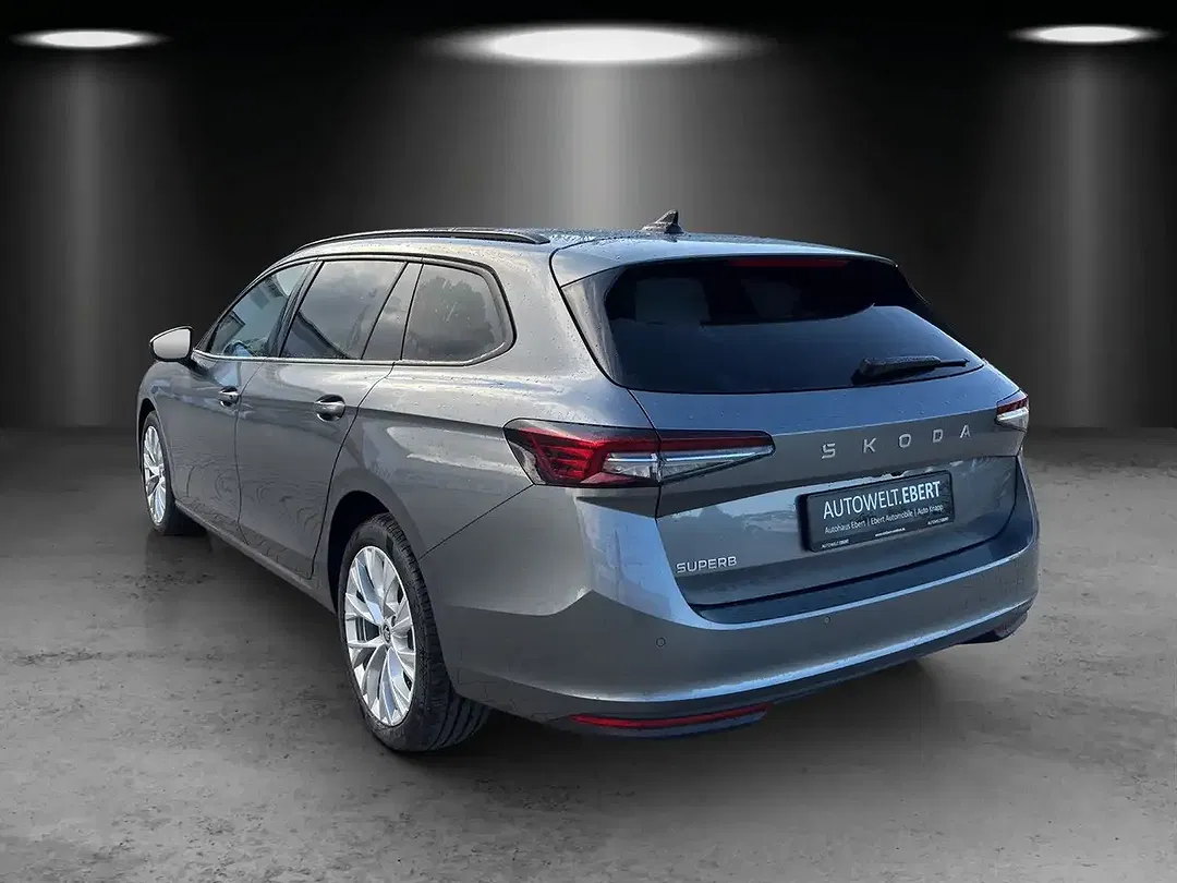 Skoda Superb - Thumbnail 3