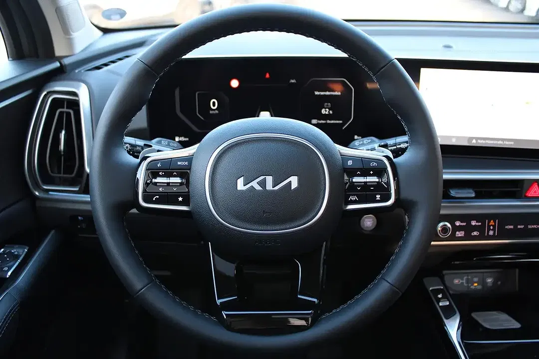Kia Sorento - Thumbnail 15
