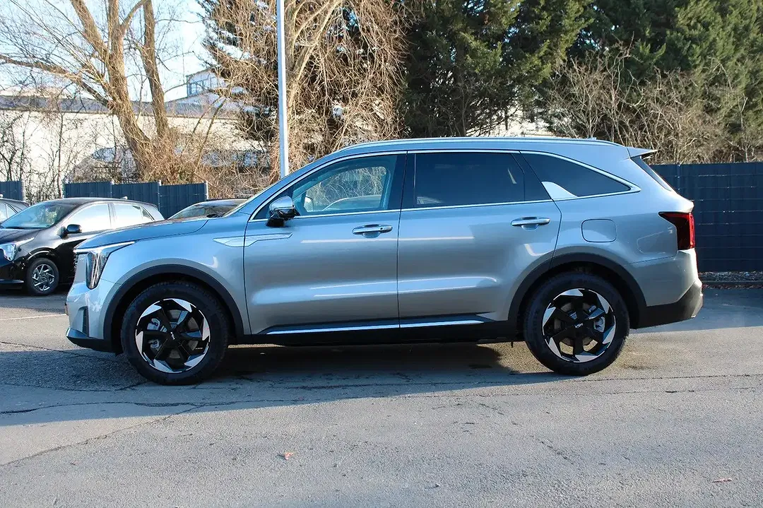 Kia Sorento - Thumbnail 4