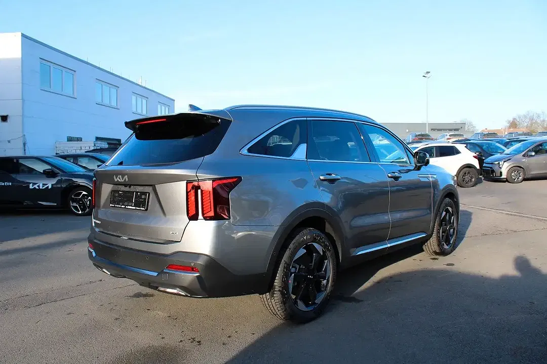 Kia Sorento - Thumbnail 7