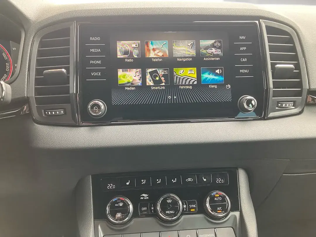 Skoda Karoq - Thumbnail 12