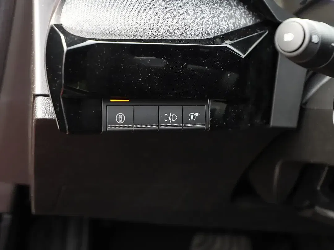 Renault Clio - Thumbnail 13