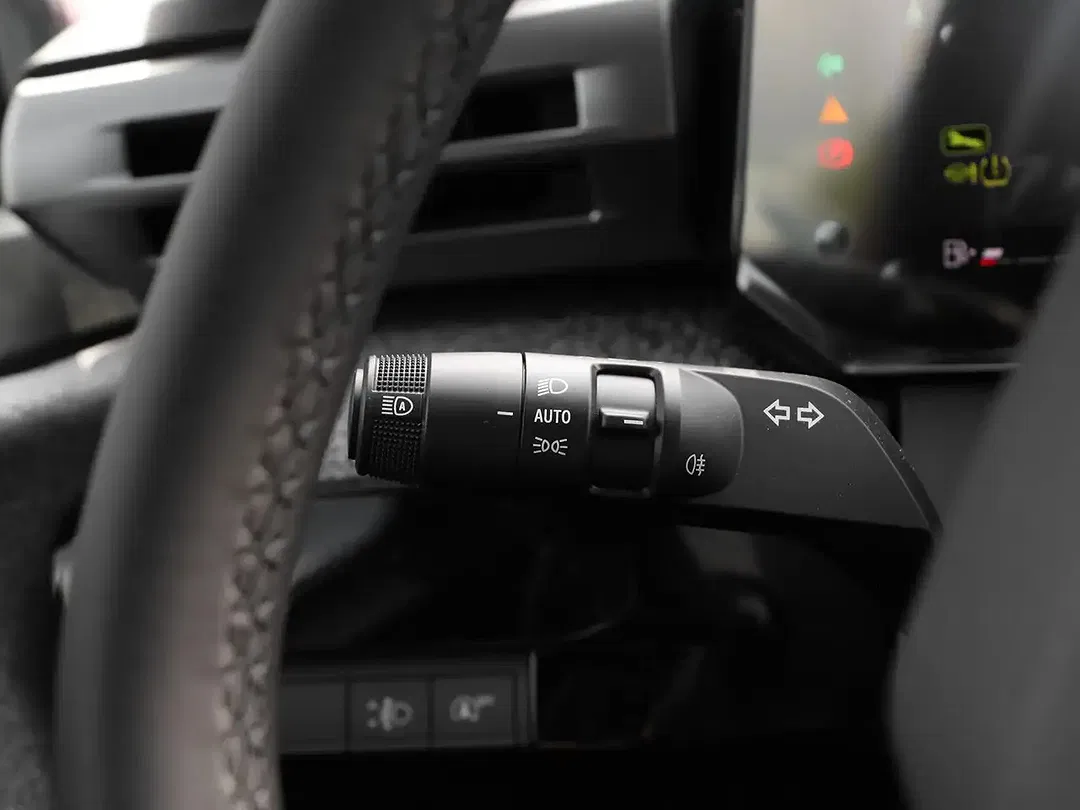 Renault Clio - Thumbnail 15