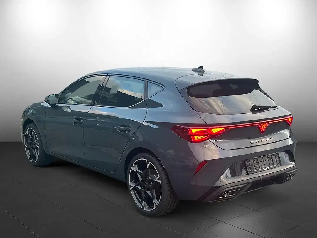 CUPRA Leon - Thumbnail 4