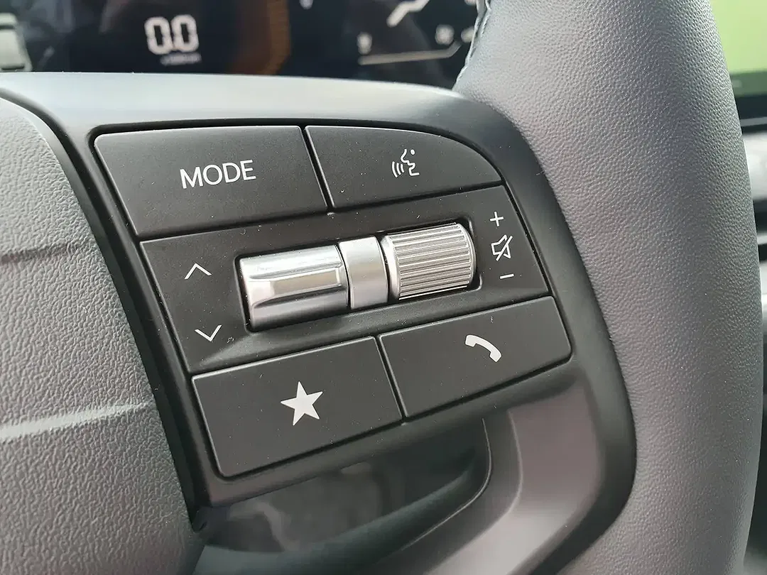 Kia K4 - Thumbnail 12
