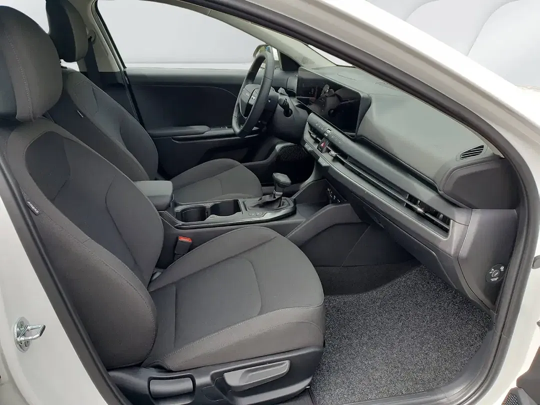 Kia K4 - Thumbnail 6