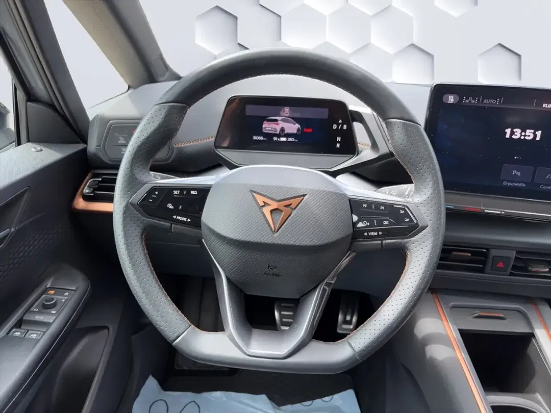 CUPRA Born - Thumbnail 11