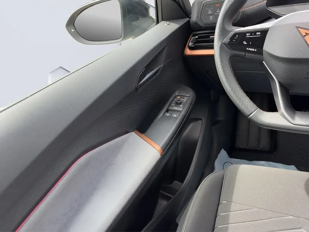 CUPRA Born - Thumbnail 13