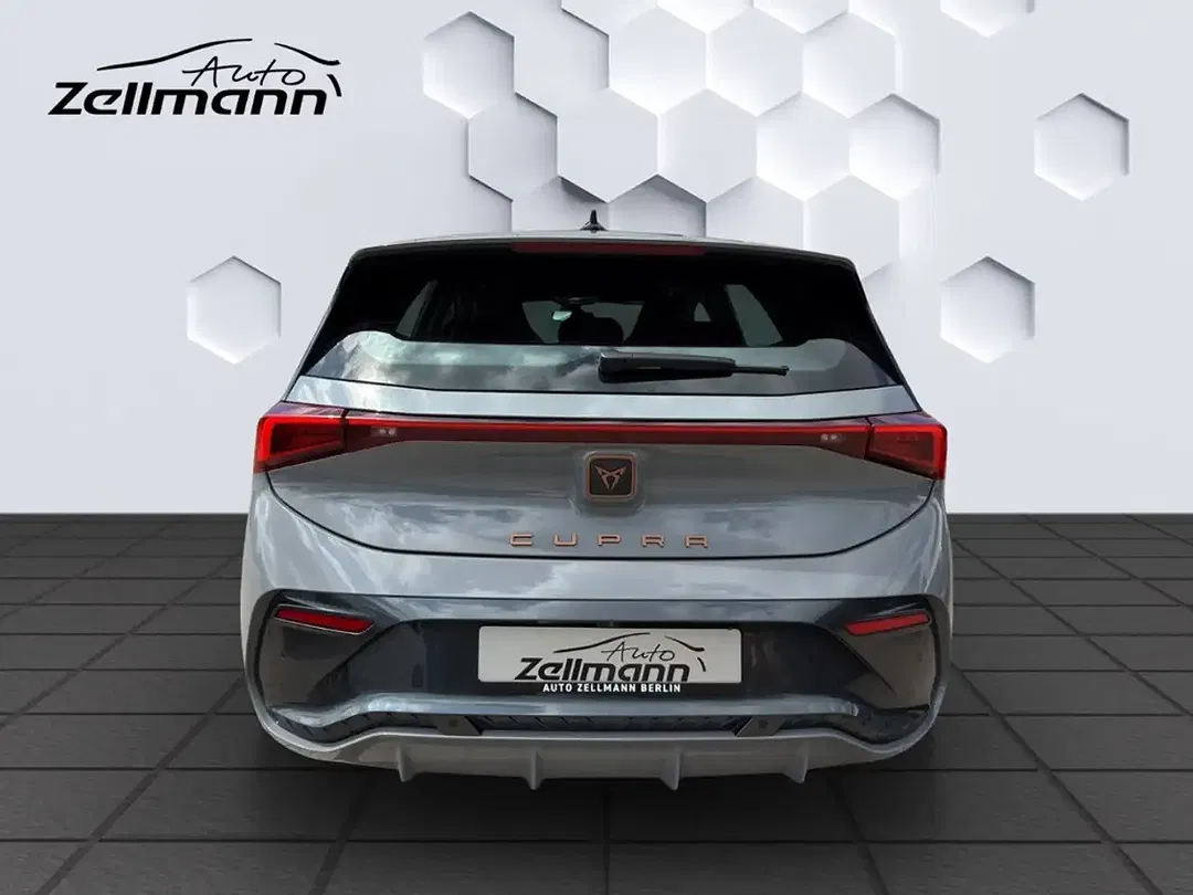 CUPRA Born - Thumbnail 5