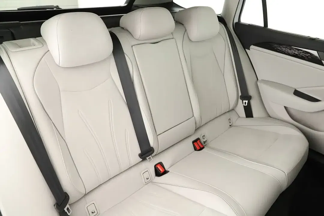 Volkswagen Passat Variant - Thumbnail 6
