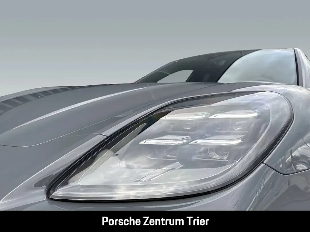Porsche Panamera - Thumbnail 11
