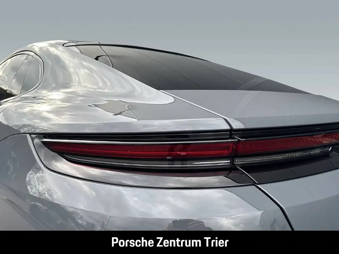 Porsche Panamera - Thumbnail 12